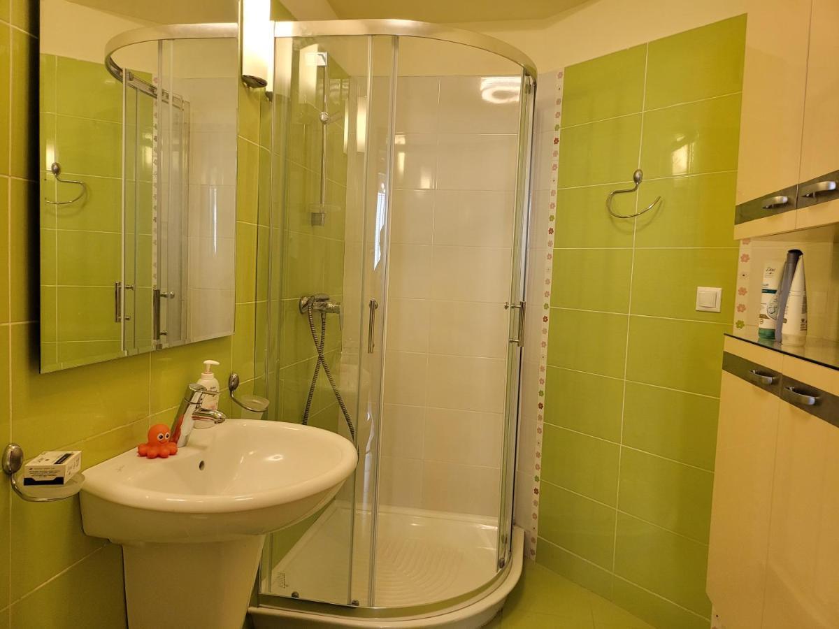 125 Sqm Family Friendly With Kids Room 부쿠레슈티 외부 사진